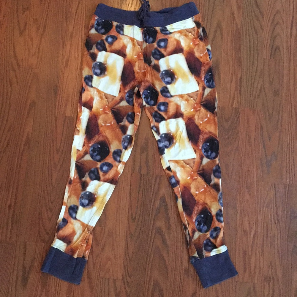 Blueberry and banana pancake joggers